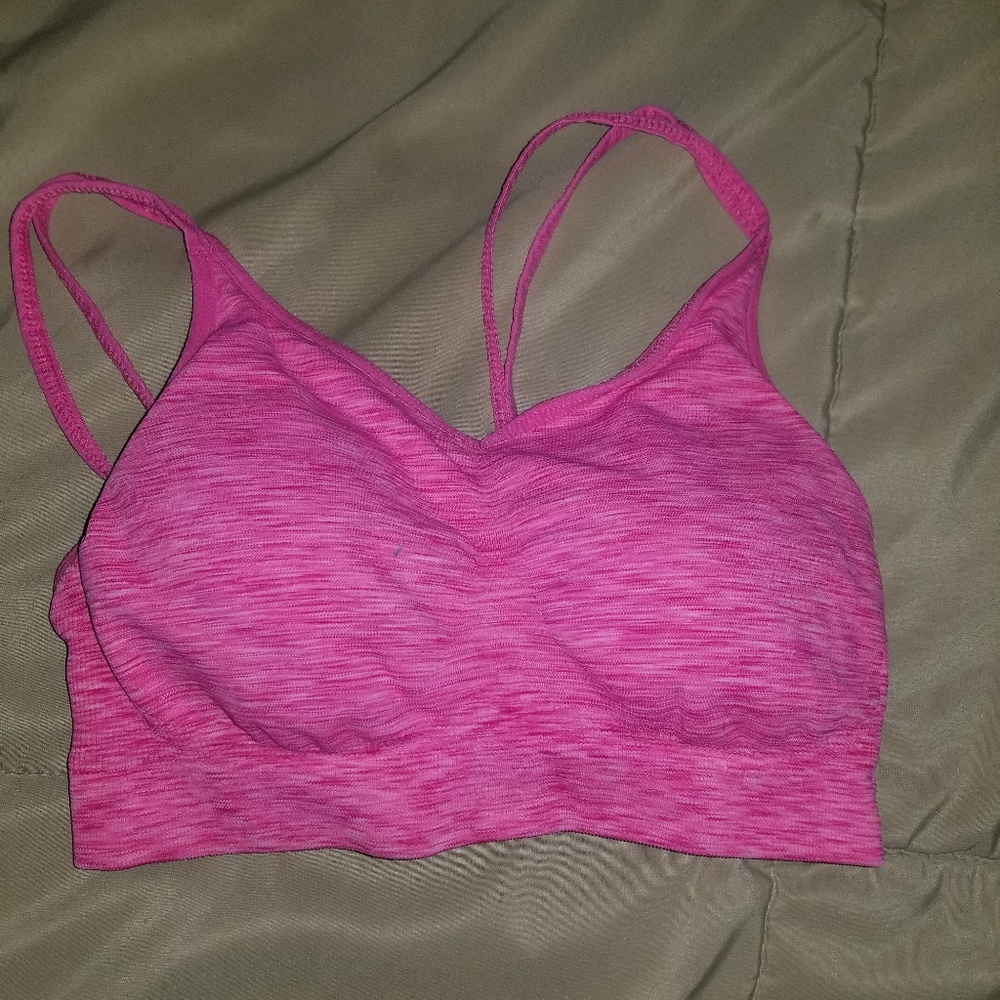 Woman's Old Navy sports bra size M
